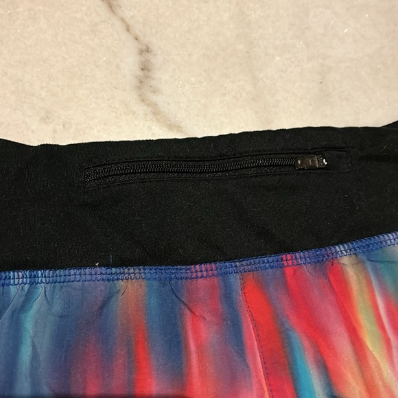 Nike shorts - Picture 3 of 4